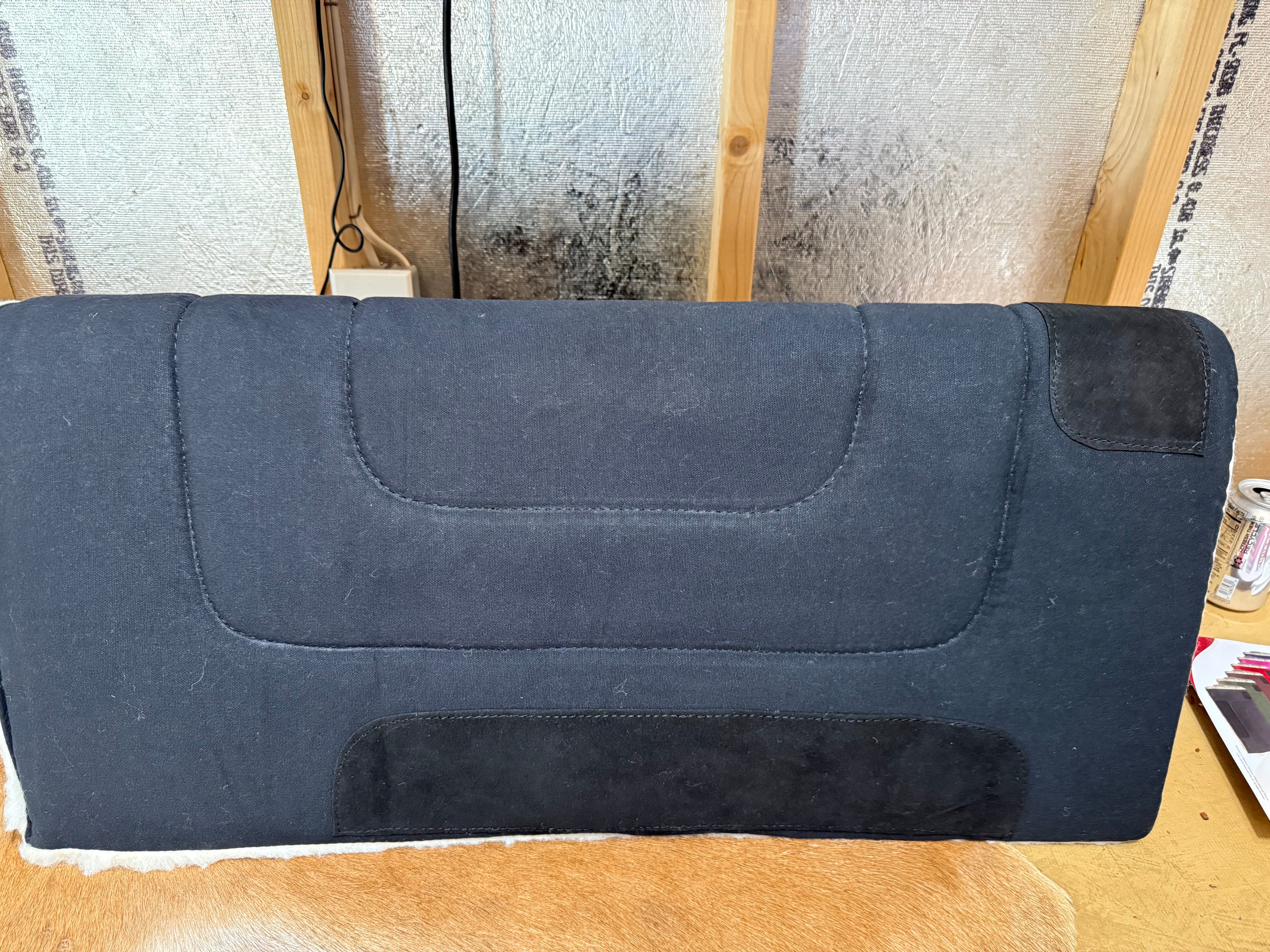 Work saddle pad