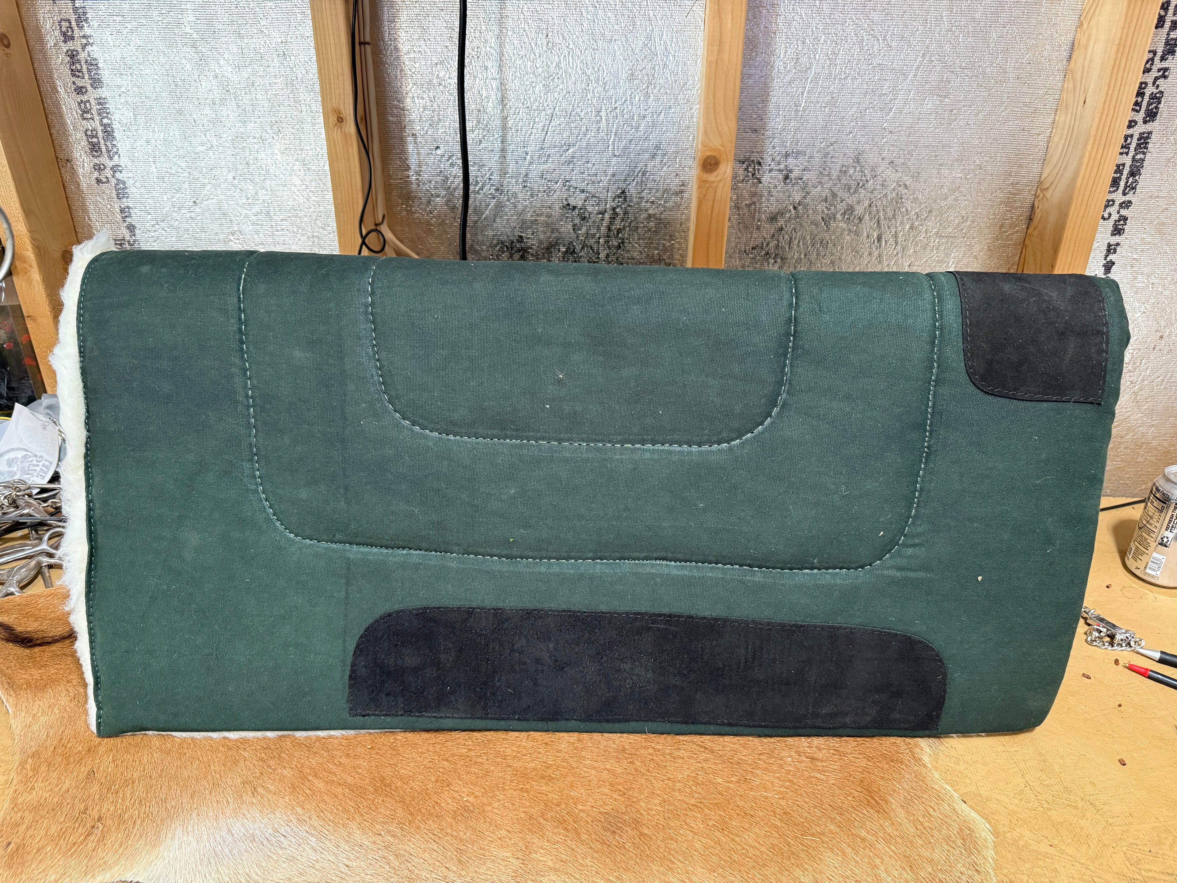 Work saddle pad