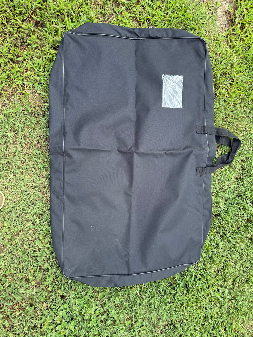 Saddle pad carrier