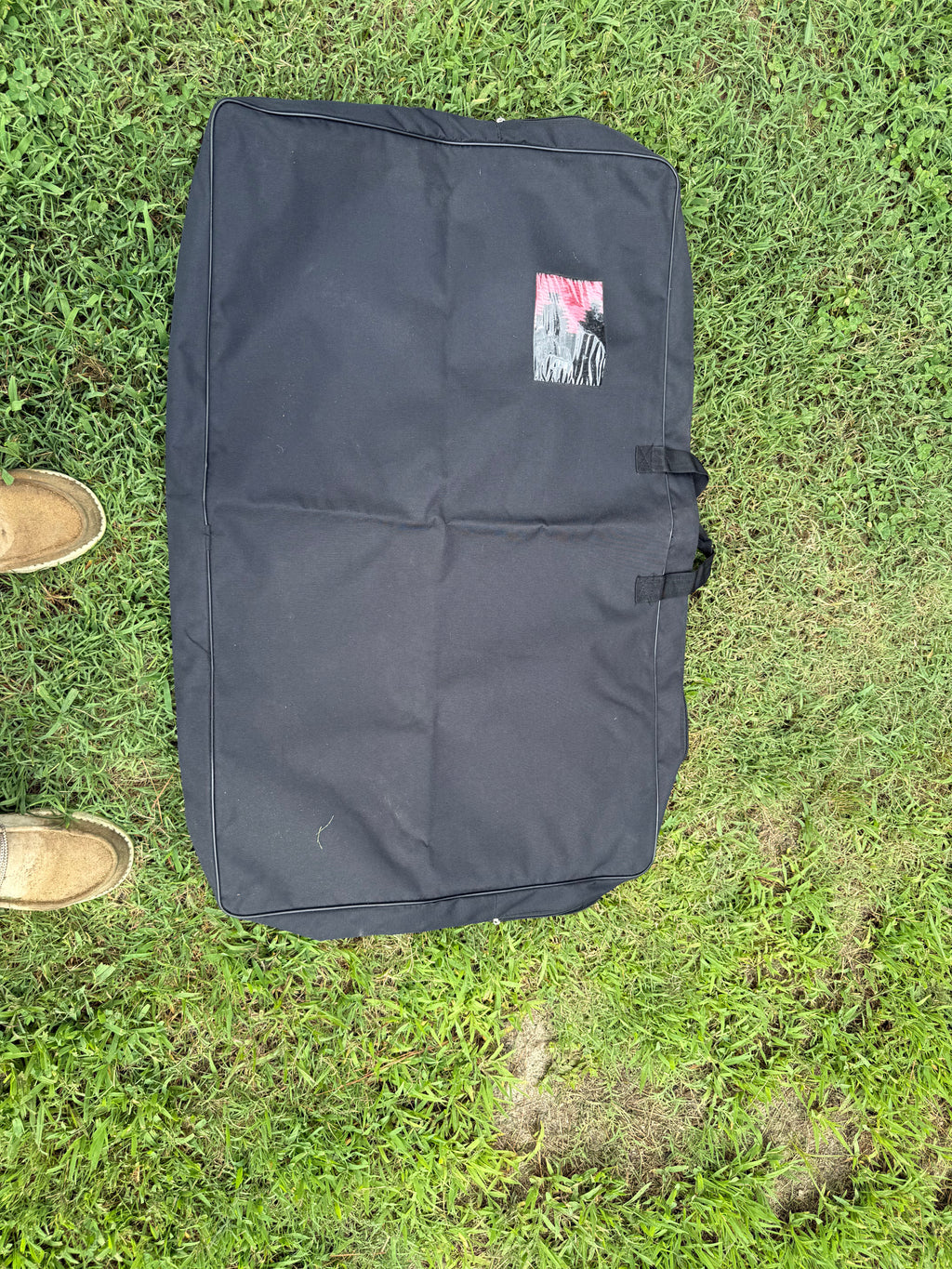 Saddle pad carrier